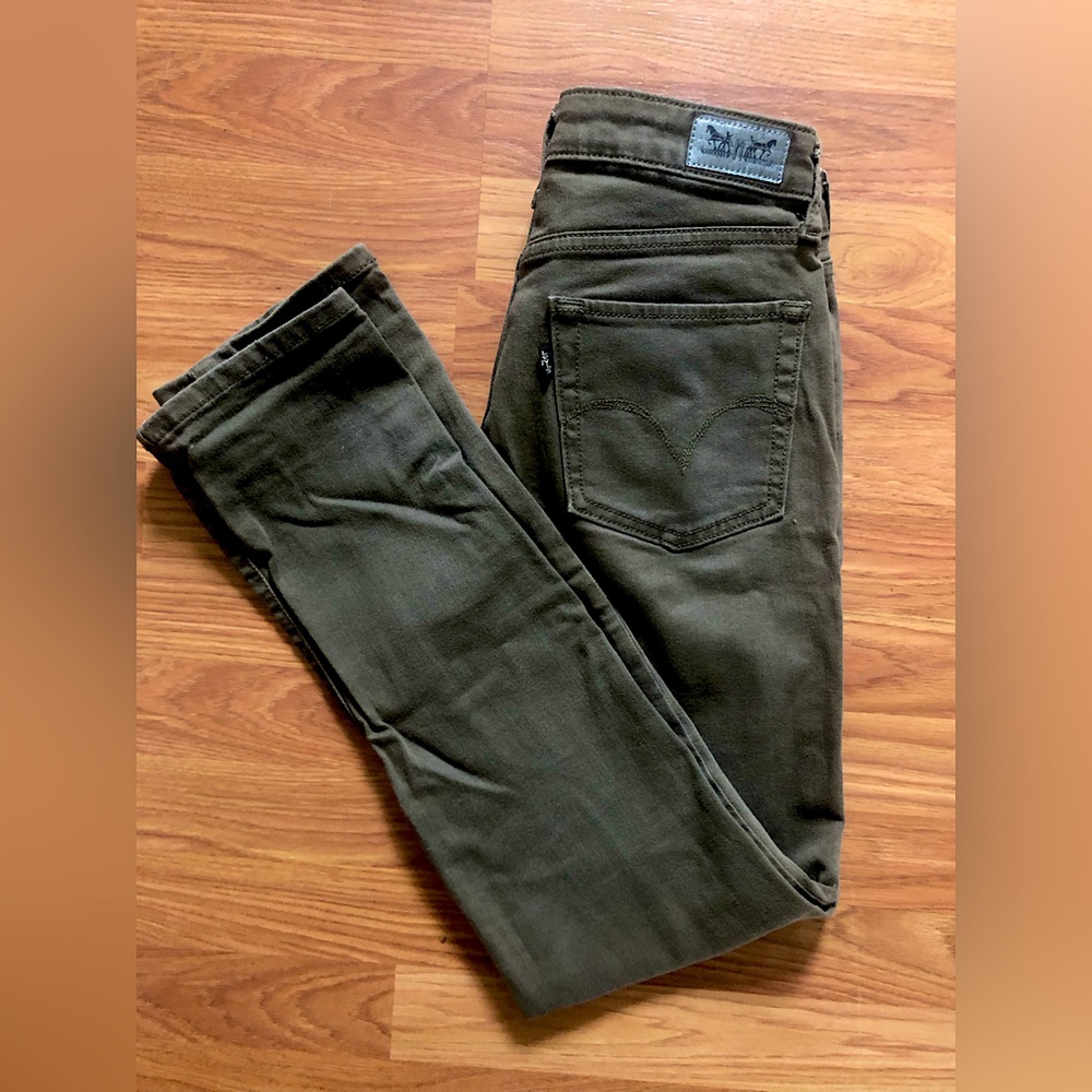 Levi’s, Mid Rise Skinny, size W28